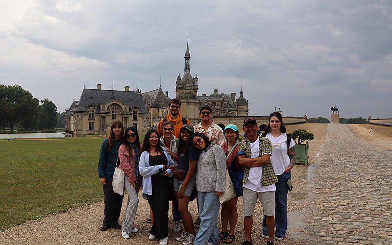 Students in Chantilly