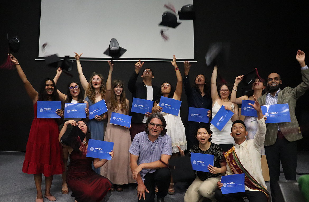 Students from cohort 3 in Graduation Event